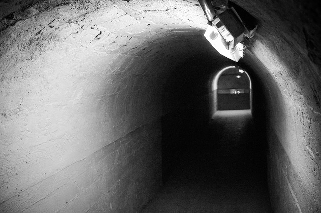 světlo v tunelu